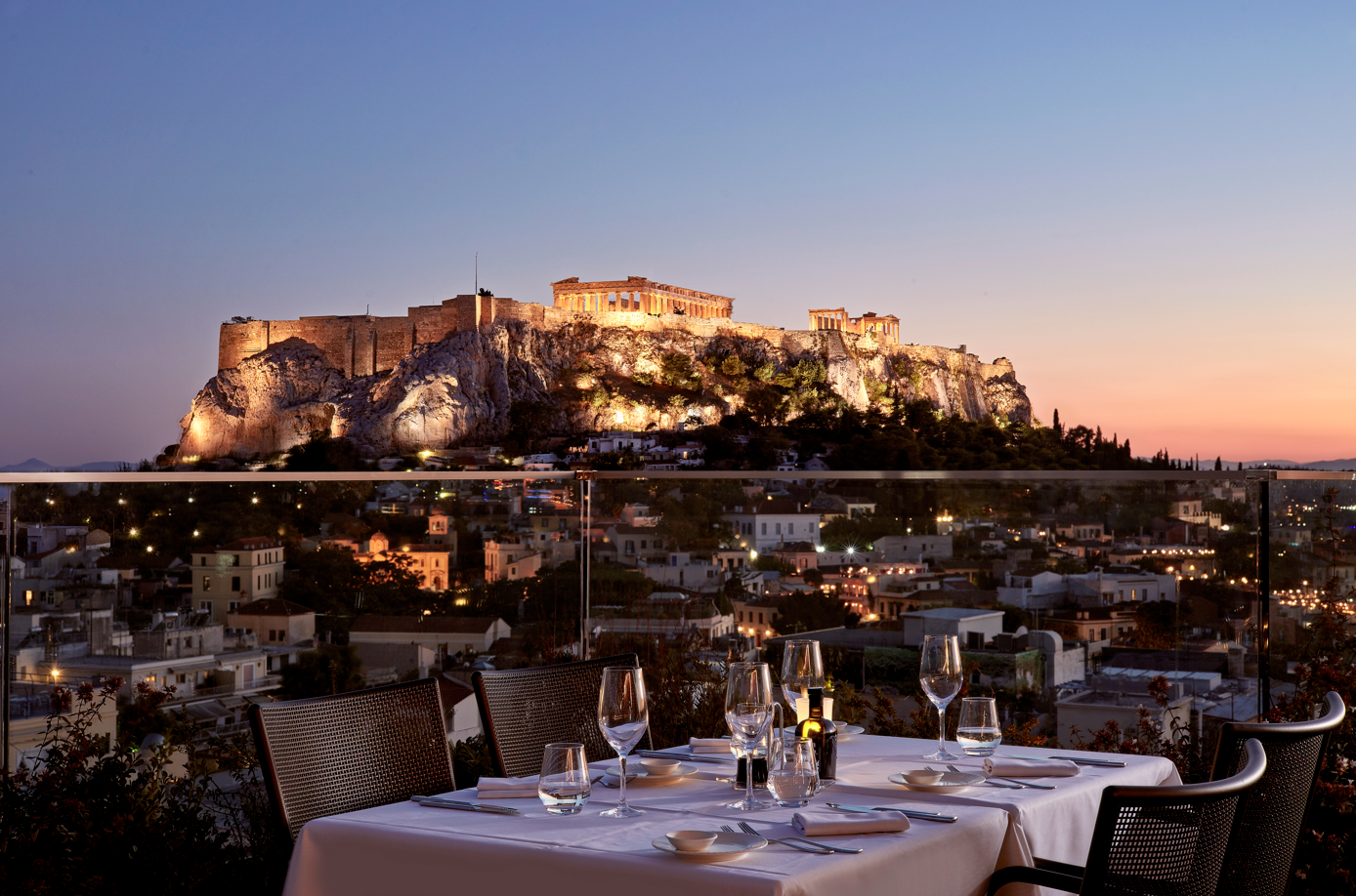Metropolis Roof Garden: Υψηλή γαστρονομία και 360° θέα-1