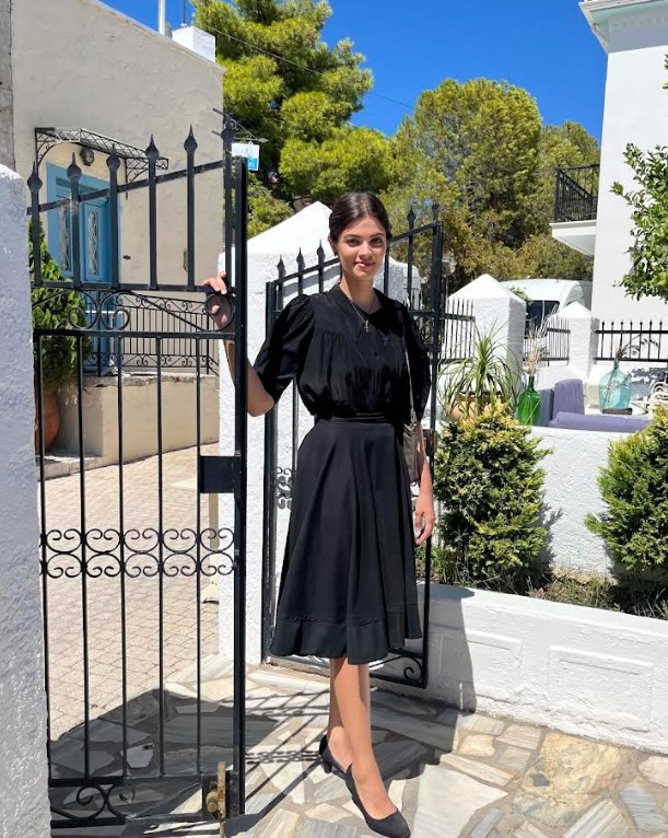 «Αγιος έρωτας»: Στο Γαλαξίδι αρχίζουν όλα-1