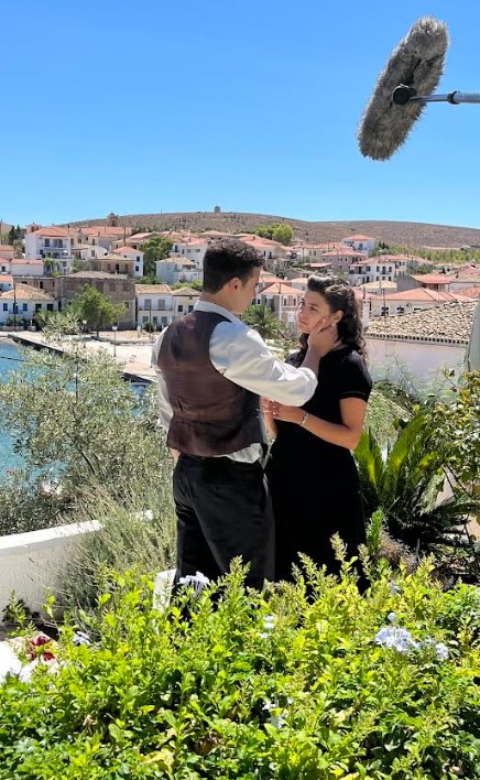 «Αγιος έρωτας»: Στο Γαλαξίδι αρχίζουν όλα-4