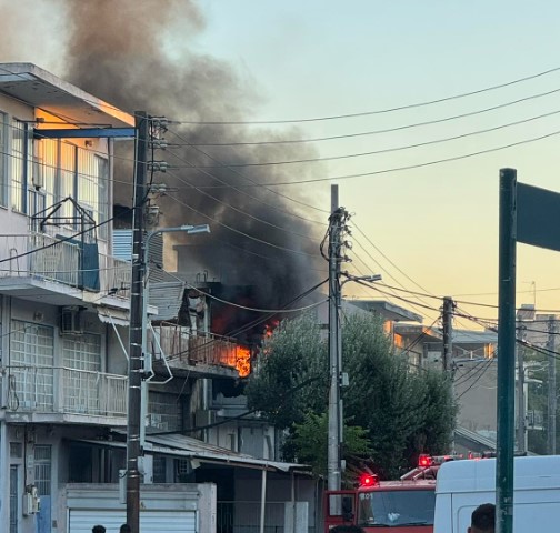 Φωτιά σε επιχείρηση στο Περιστέρι – Συναγερμός στην Πυροσβεστική-1