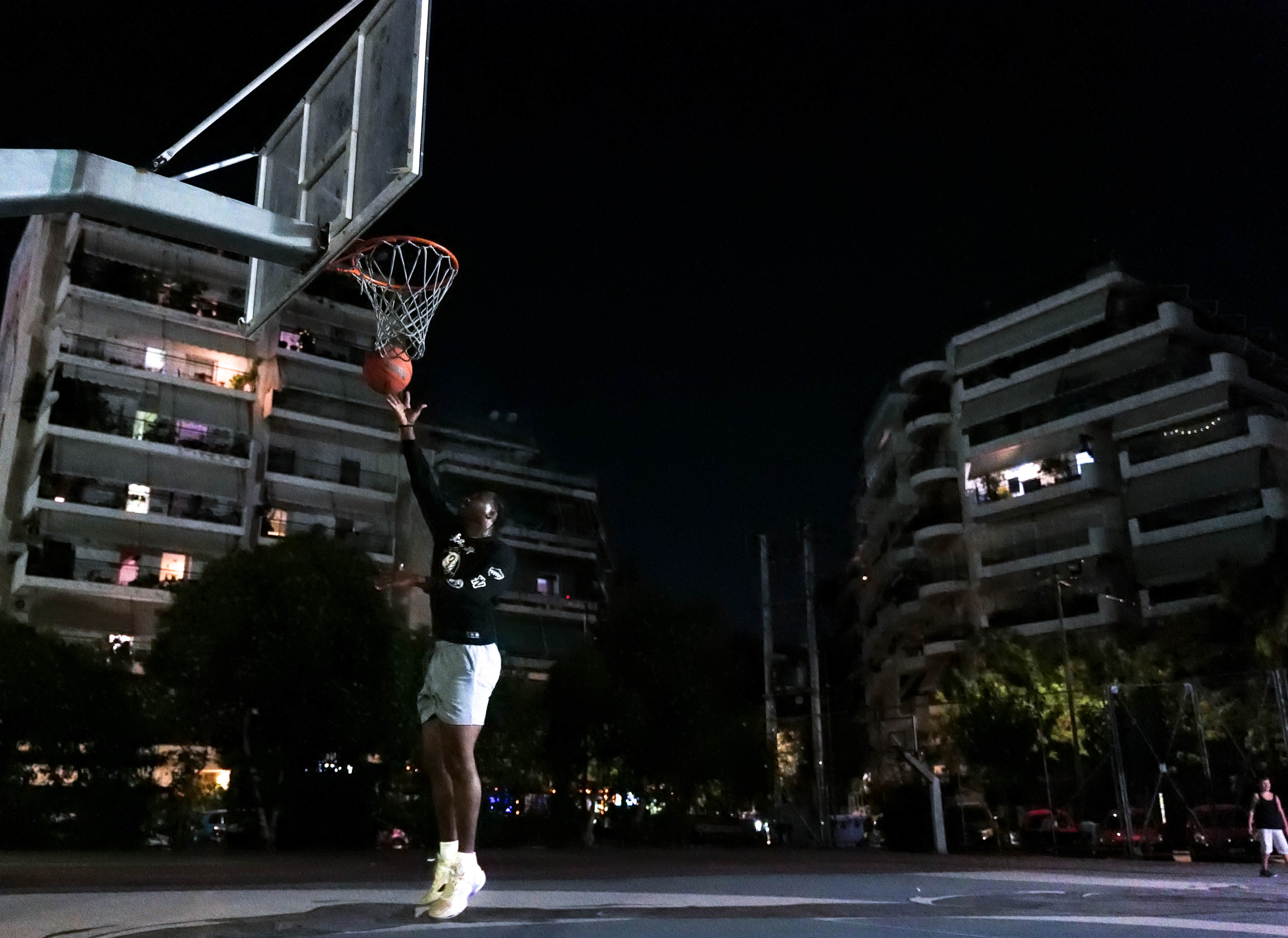 «Θα φέρει το Κύπελλο» – Πανηγυρίζοντας την πρόκριση στη γειτονιά του Γιάννη-6