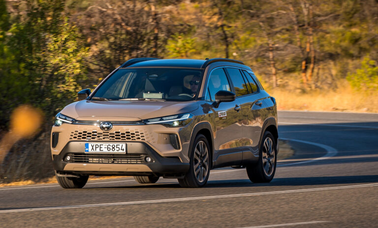 Οδηγούμε στην Ελλάδα τη νέα Toyota Corolla Cross-10