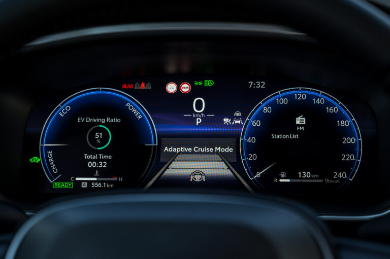 Οδηγούμε στην Ελλάδα τη νέα Toyota Corolla Cross-6