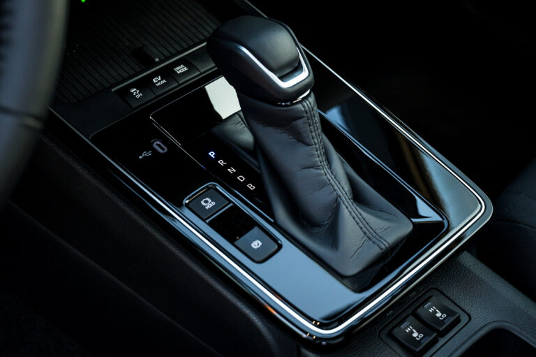 Οδηγούμε στην Ελλάδα τη νέα Toyota Corolla Cross-5