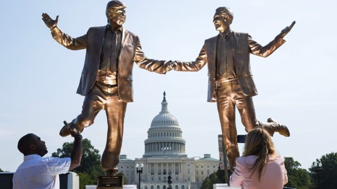 κολλητοί-για-πάντα-τραμπ-και-επσταϊ-563830891