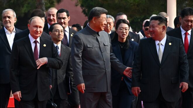 τραμπ-ο-σι-τζινπίνγκ-συνωμοτεί-με-το-563793589