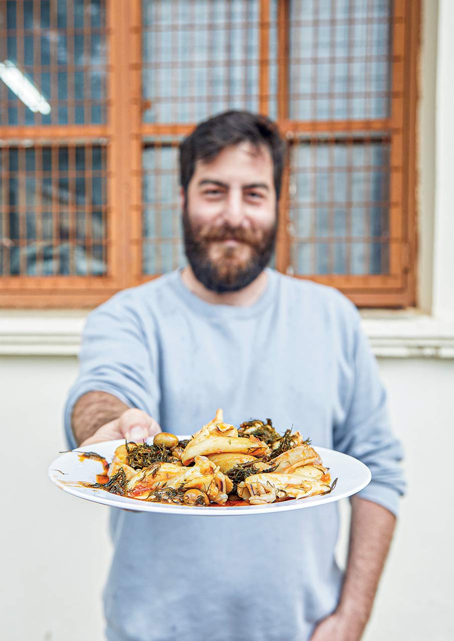 Στα χωράφια της Κρήτης για άγρια χόρτα-7