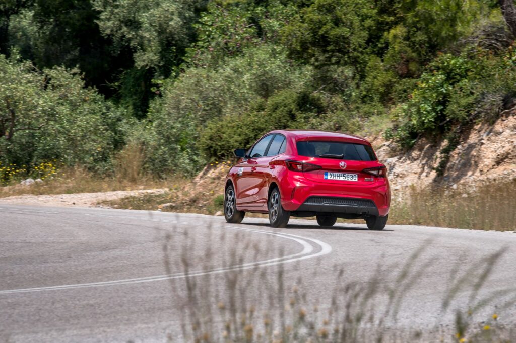 Συγκριτική δοκιμή: MG3 Hybrid+ – Peugeot 208 Hybrid 145 – Toyota Yaris Hybrid 130-13