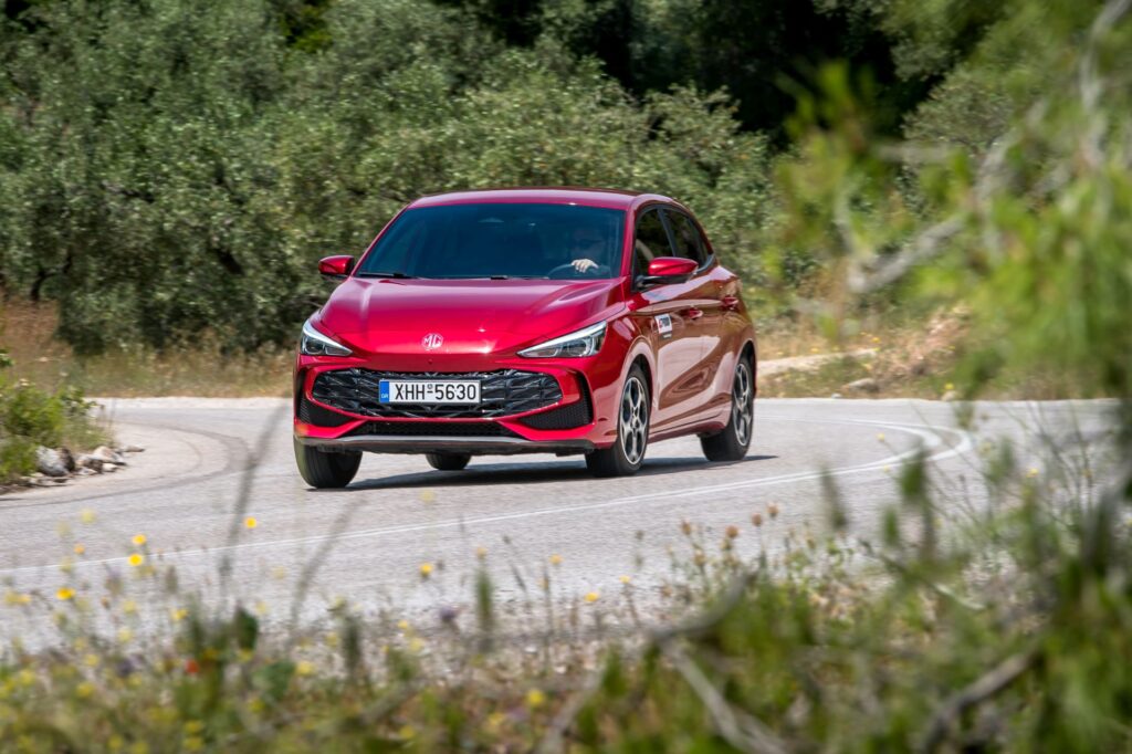 Συγκριτική δοκιμή: MG3 Hybrid+ – Peugeot 208 Hybrid 145 – Toyota Yaris Hybrid 130-12