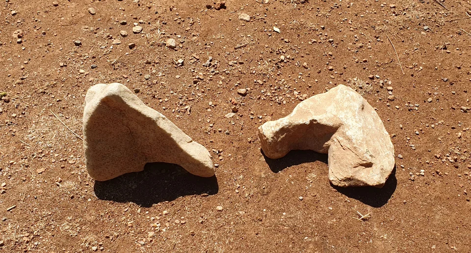 Τέχνη εν σμικρώ σε λίθους. Μια ωραία έκθεση στο ατελιέ Νικολάου στην Αίγινα-1