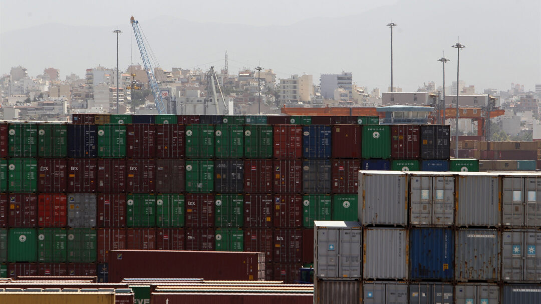 τι-έψαχνε-η-dea-στα-κοντέινερ-του-πειραιά-563838166