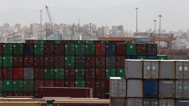 τι-έψαχνε-η-dea-στα-κοντέινερ-του-πειραιά-563838166