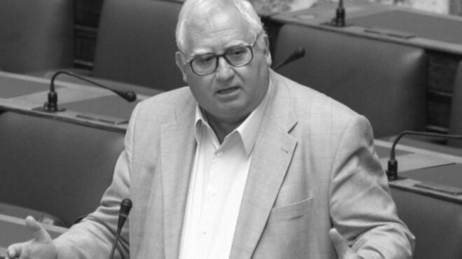 πέθανε-ο-αλέκος-ακριβάκης-ιδρυτικό-στ-563822635