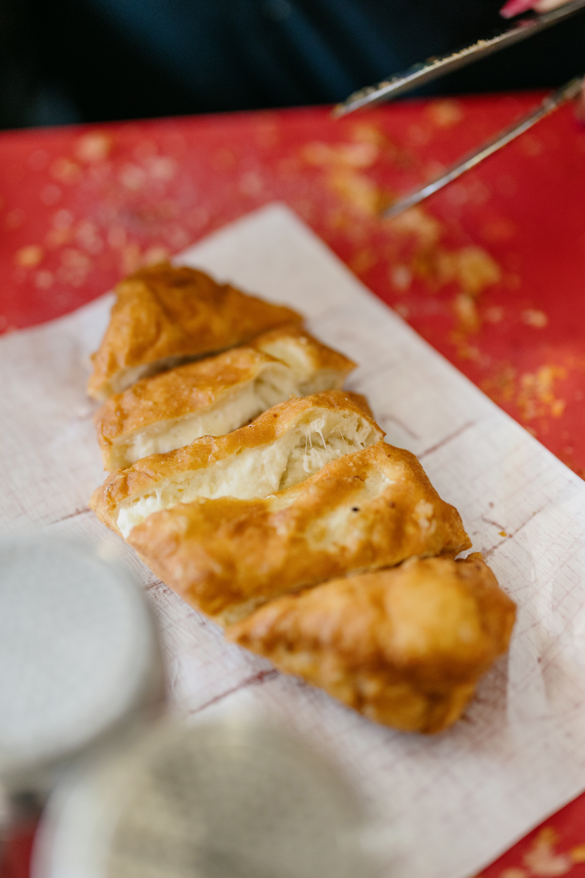 Ποντσίκ και πιροσκί στη Χαλκέων: η πιο νόστιμη ουρά της πόλης-1