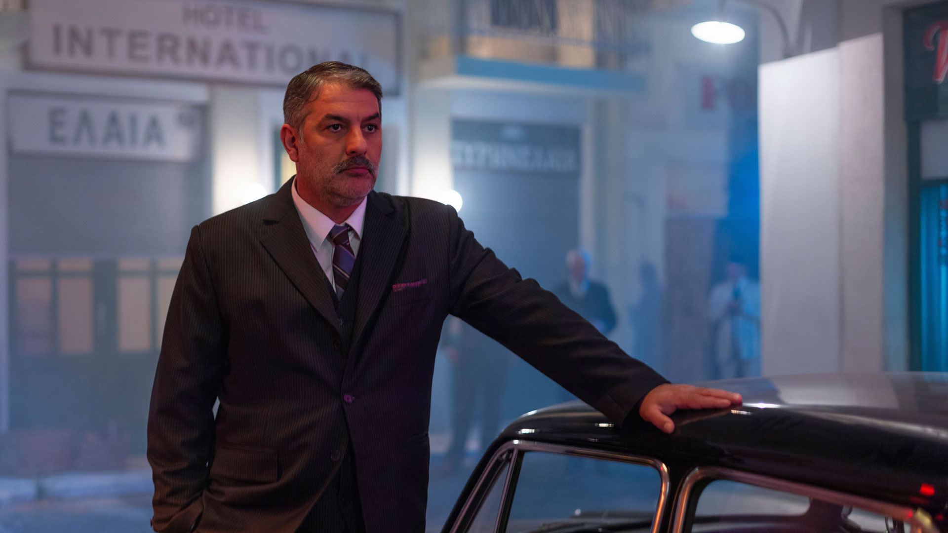 porto-leone-στη-γειτονιά-με-τα-κόκκινα-φανάρ-563803981