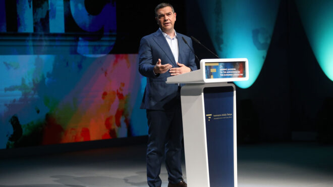 πυρ-ομαδόν-κατά-του-τσίπρα-563793664