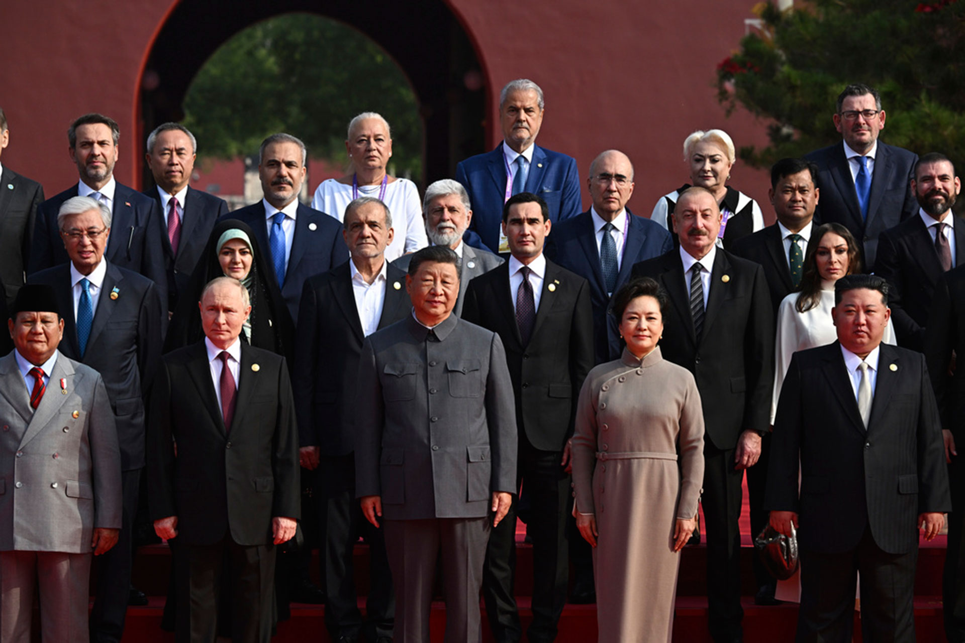 Κίνα: Σι, Πούτιν και Κιμ μαζί στη μεγάλη στρατιωτική παρέλαση – Για «συνωμοσία» τους κατηγορεί ο Τραμπ-1