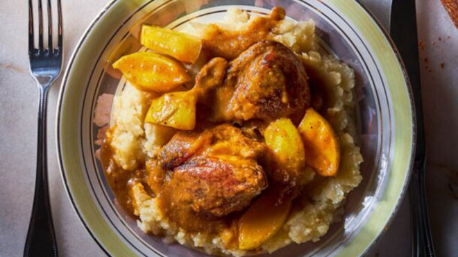 χοιρινό-κρασάτο-με-μήλα-563835088