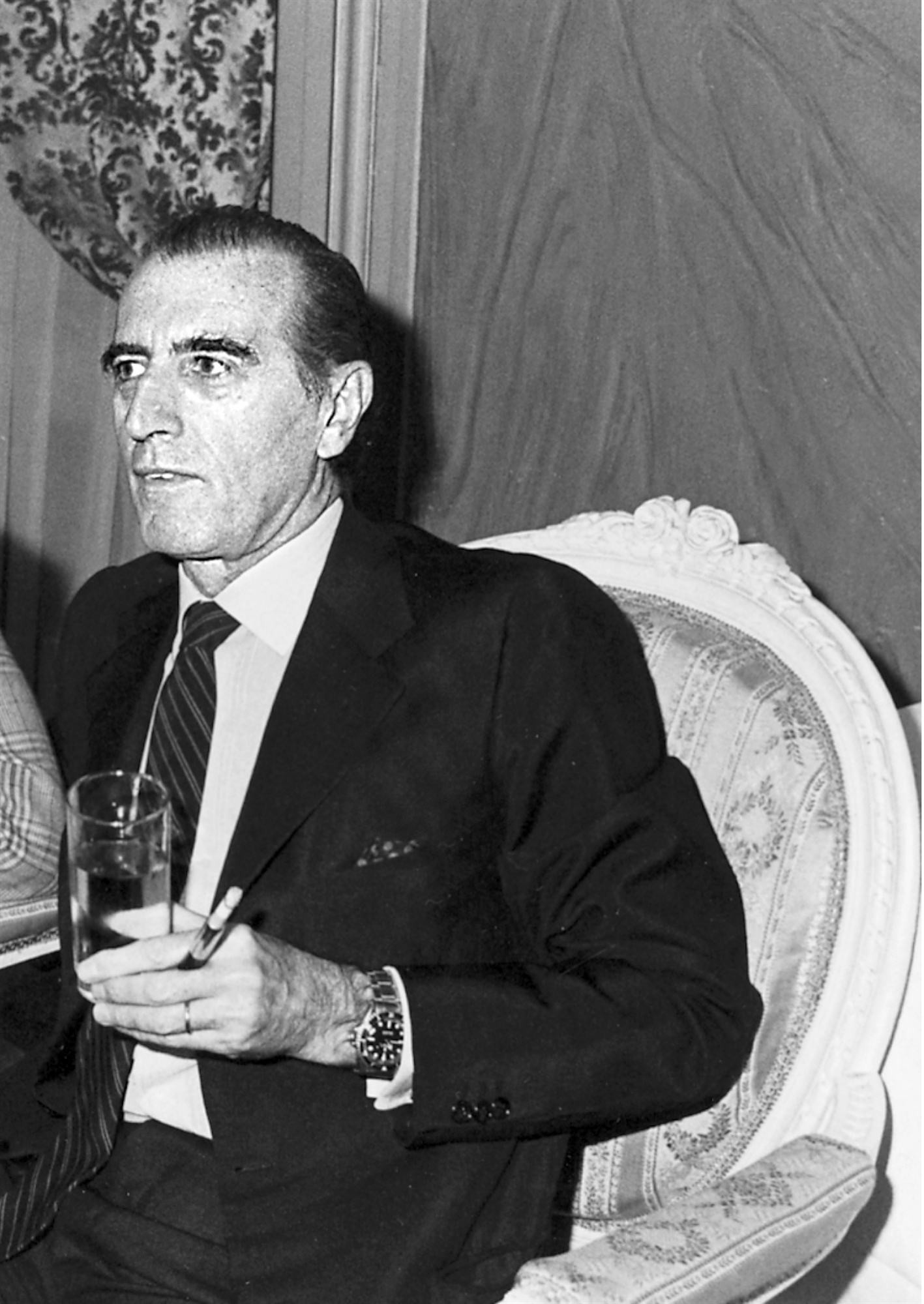 Πλήγμα στον χώρο του Τύπου και της πολιτικής-1