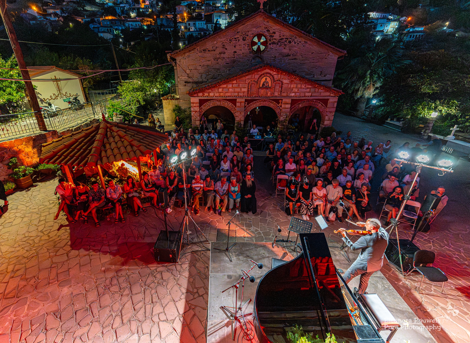 Mουσικό φεστιβάλ στον Μόλυβο τιμά τους ανθρώπους της Λέσβου-3