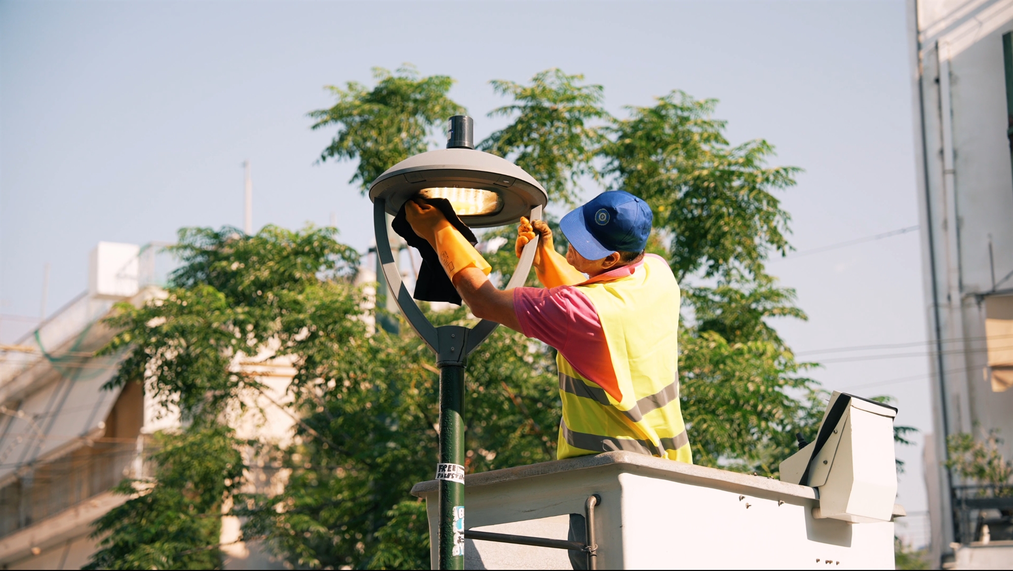 Μήπως χρειάζονται ρύθμιση τα νέα φώτα της πόλης;-5