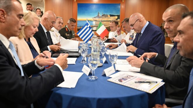 δένδιας-από-ιταλία-συμφωνία-για-την-απ-563840158