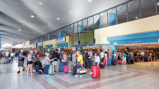 Ρεκόρ τουριστών το φθινόπωρο