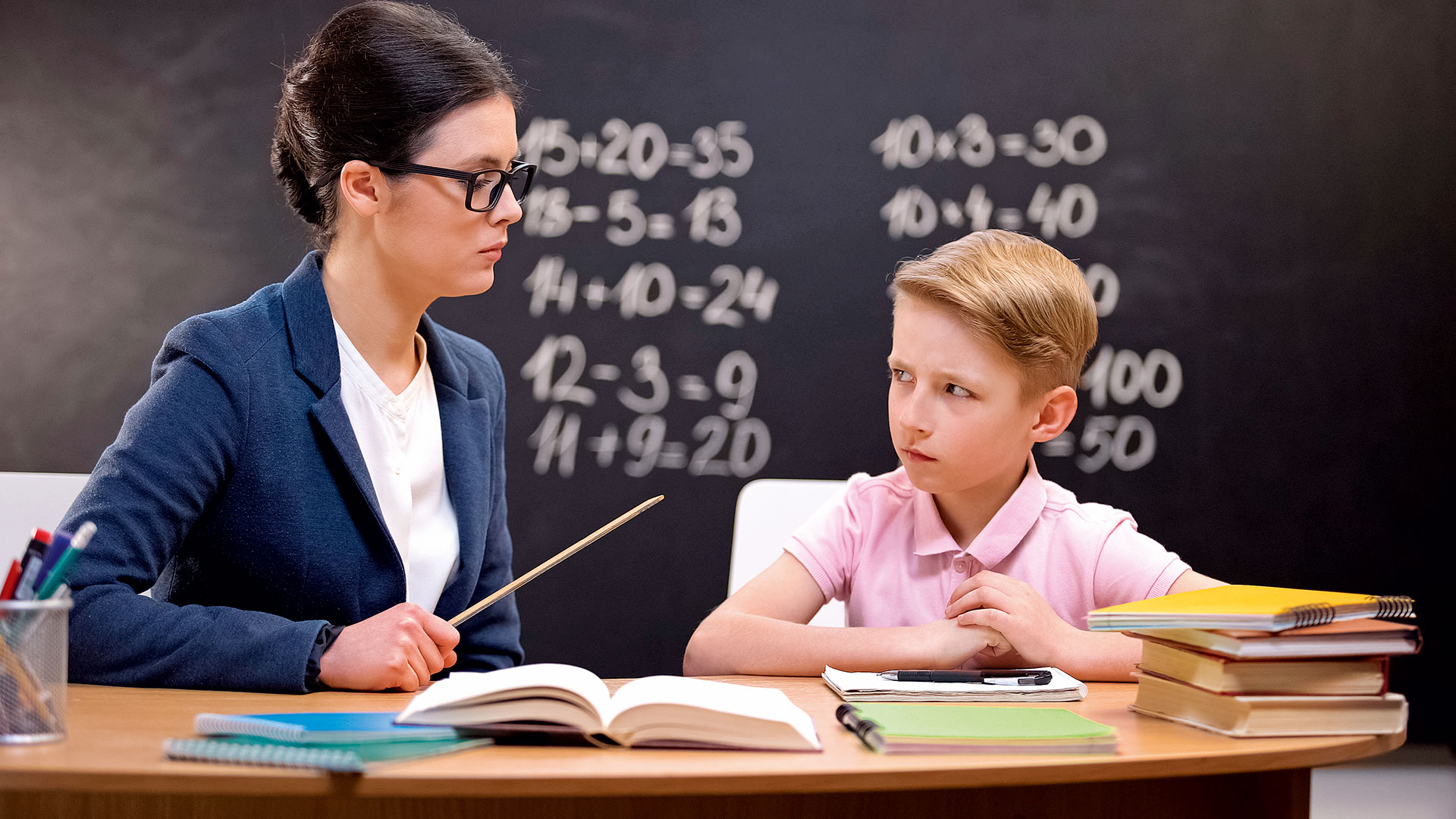 Ανατριχιαστικά «βασανιστήρια» και διασυρμοί μαθητών με τις «ευλογίες» γονέων σε χρόνους άγριους-1