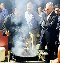 Χαλβάς ταυτοτικός-1