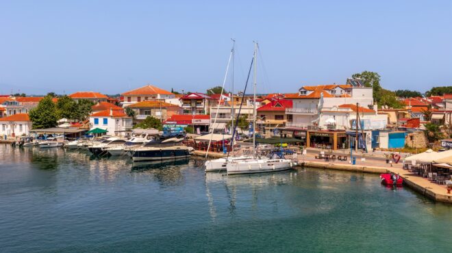 διαμάχη-για-ένα-ξενοδοχείο-στην-κεραμ-563816839