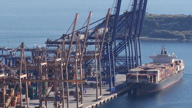 το-82-των-εξαγωγών-από-τρεις-περιφέρειες-563824996