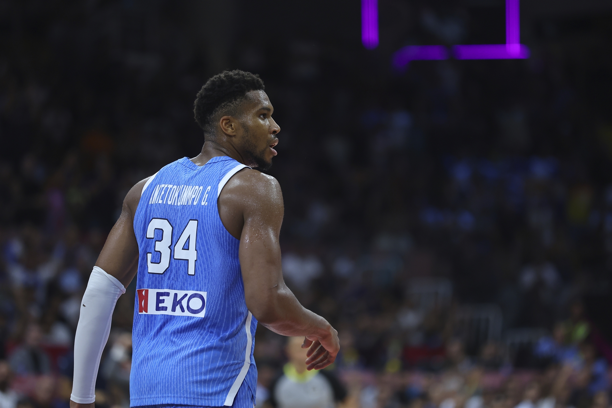 Αντετοκούνμπο ως εθνικός καθρέφτης-1