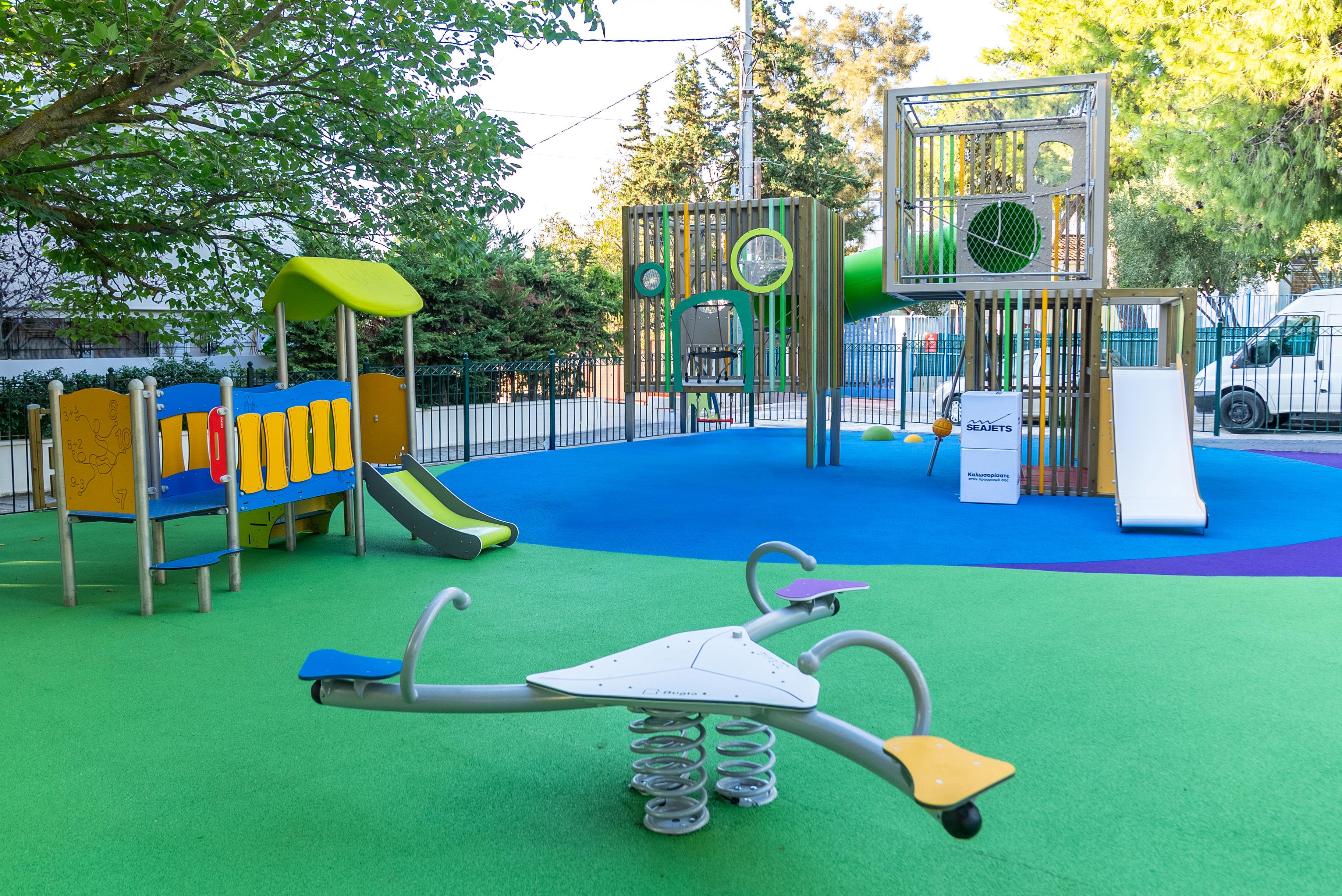 Η SEAJETS εγκαινιάζει την παιδική χαρά στο Πάρκο Νεολαίας του Δήμου Κηφισιάς στη Νέα Ερυθραία-1
