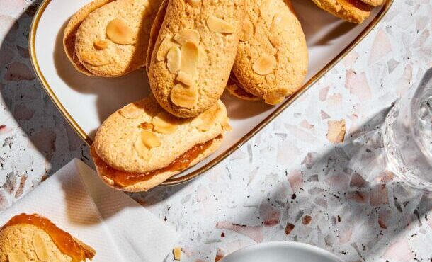 εργολάβοι-γεμιστοί-με-μαρμελάδα-563832493