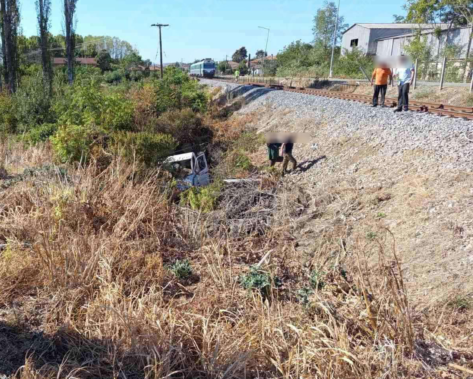 Εβρος: Τρένο παρέσυρε Ι.Χ. σε διάβαση στο Σουφλί-1