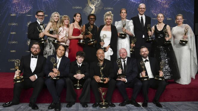 τα-emmy-αγαπούν-το-νέο-563814832