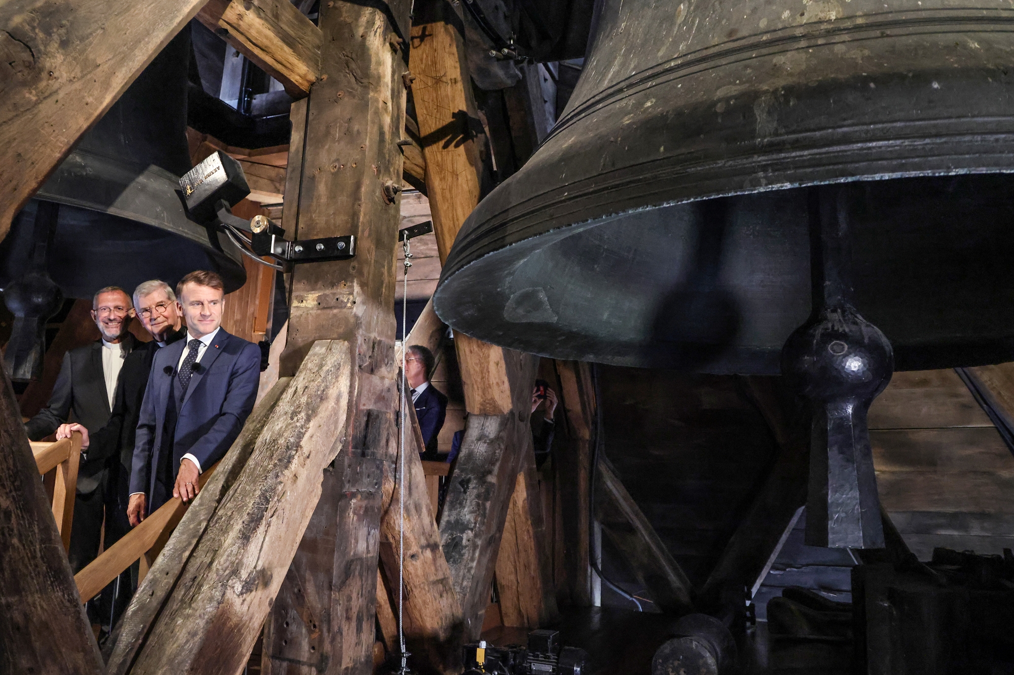 Ανοίγουν ξανά οι πύργοι της Παναγίας των Παρισίων-1