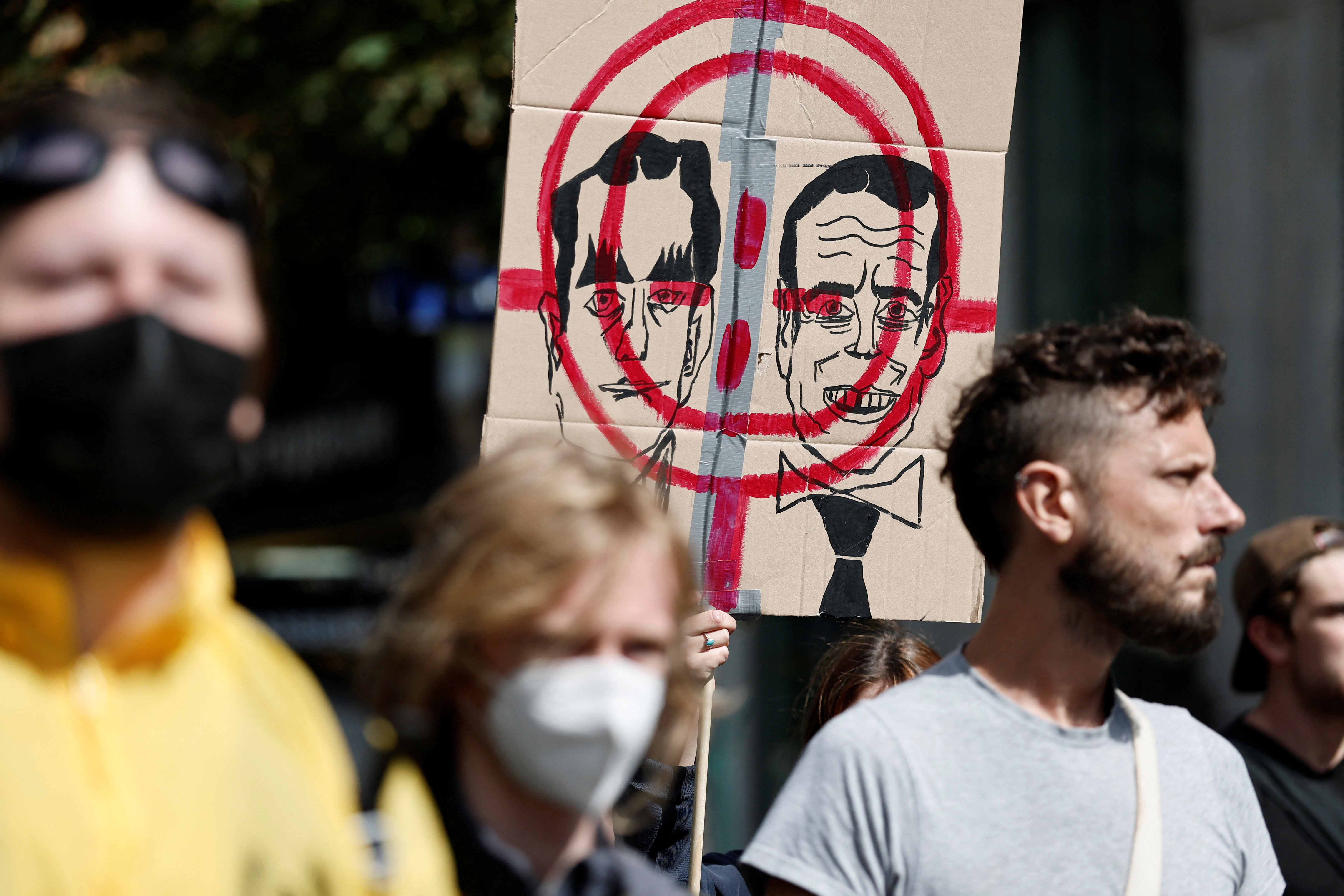 Σεμπαστιάν Λεκορνί: Δεν απέκλεισε αλλαγή πολιτικής ο νέος Γάλλος πρωθυπουργός-2