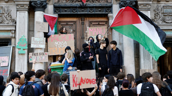 σε-απεργιακό-κλοιό-η-γαλλία-εκτιμήσ-563819893