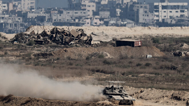 σε-κλοιό-τανκς-η-καρδιά-της-γάζας-μία-η-563838505