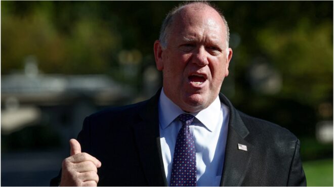 λευκός-οίκος-ο-τραμπ-στηρίζει-100-τον-το-563827540