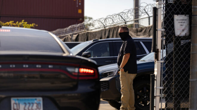 wp-η-αμερικανική-υπηρεσία-μετανάστευση-563821996