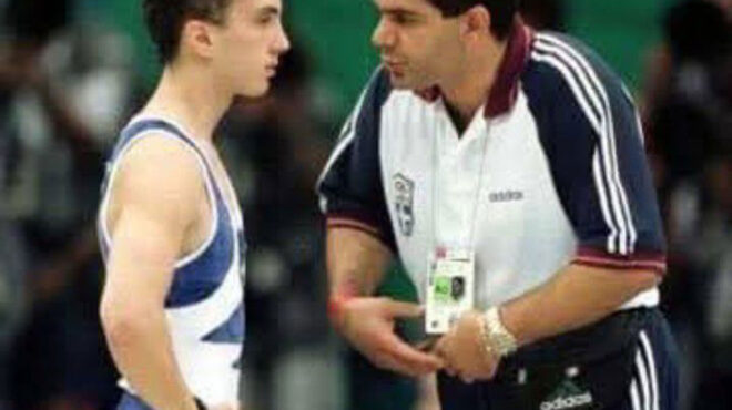 πέθανε-ο-θανάσης-καπνίδης-θρήνος-στ-563832643