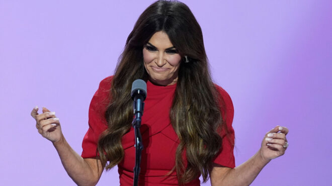 κίμπερλι-γκίλφοϊλ-το-πρώτο-της-μήνυμα-563821912