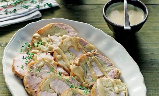 κοτόπουλο-ρολό-γεμιστό-με-πουρέ-πατάτ-563813260