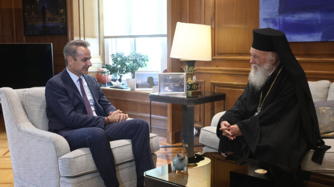 συνάντηση-μητσοτάκη-ιερώνυμου-να-563801893