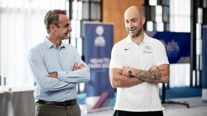 επικοινωνία-μητσοτάκη-με-σπανούλη-π-563814226