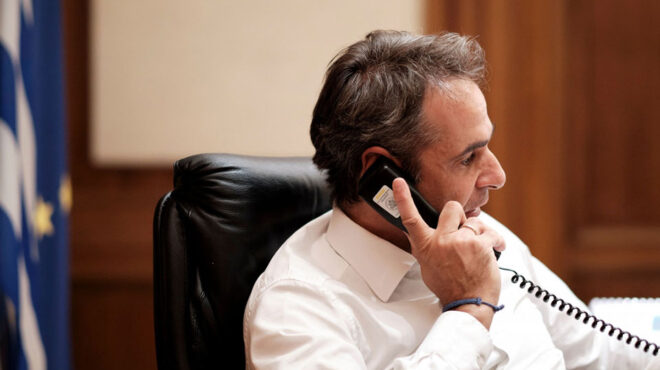 εντός-και-εκτός-μητσοτάκης-με-τον-εμίρ-563809045