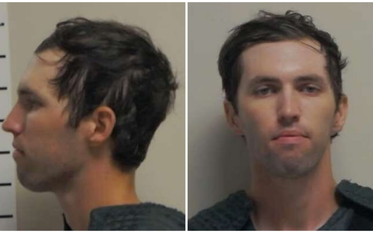 ο-τάιλερ-ρόμπινσον-κρατείται-για-τη-δ-563809828