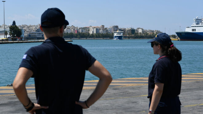 πειραιάς-νεκρός-ανασύρθηκε-75χρονος-απ-563801119